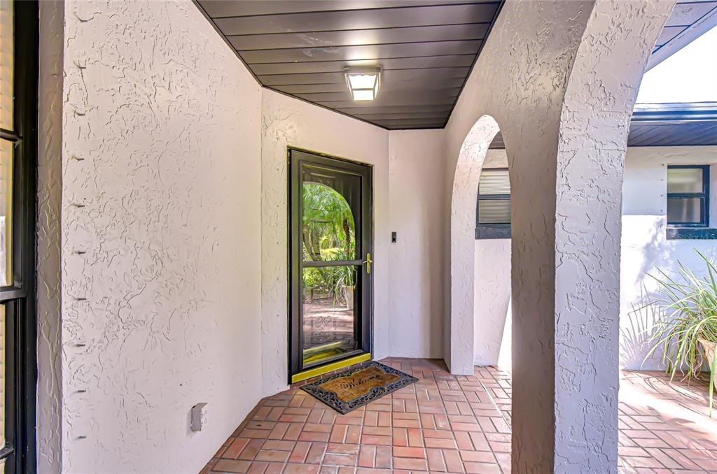 8120 North Albany Avenue Tampa, FL 33604 - Photo 6 of 63