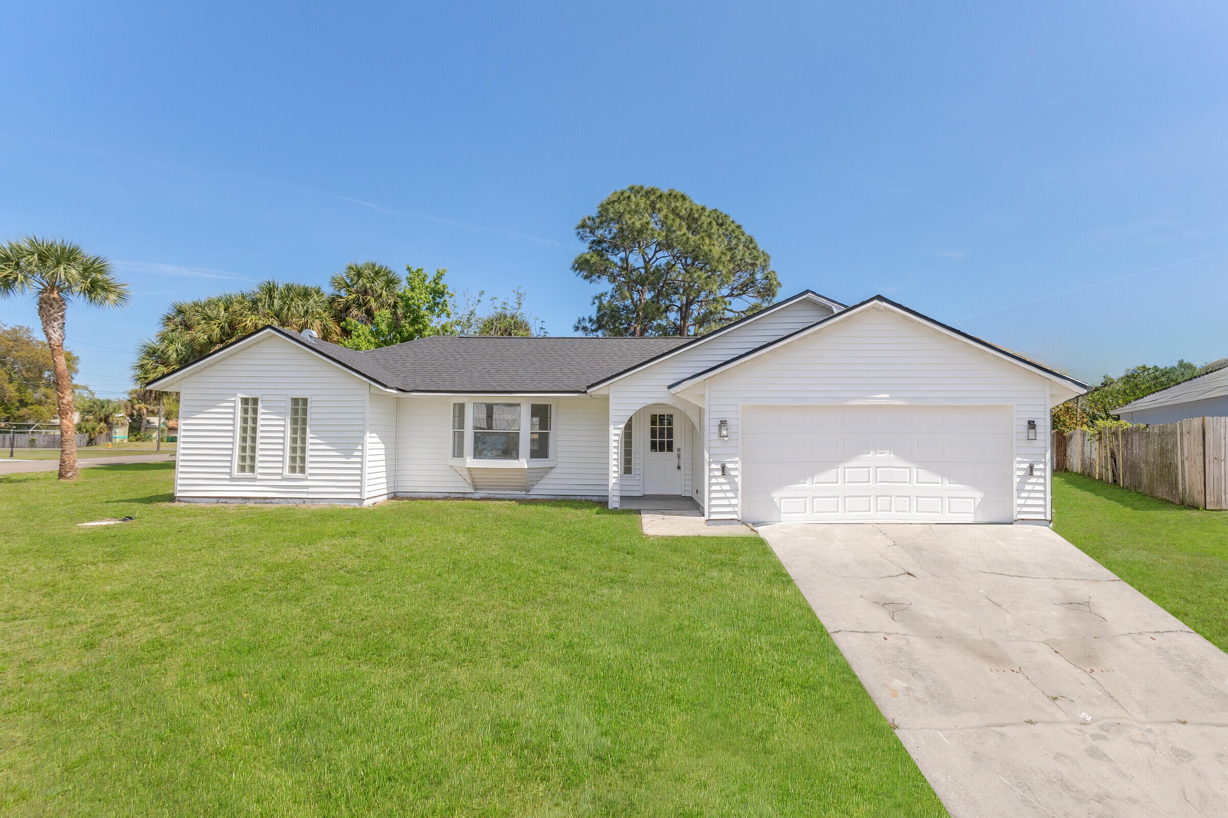 5605 Holden Road Cocoa, FL 32927 - Photo 2 of 30 front