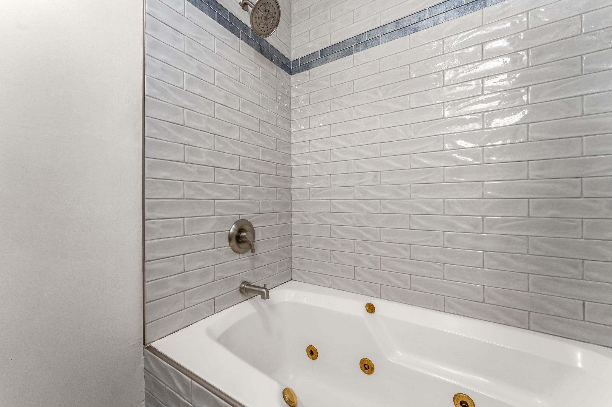 121 7th Avenue Northwest De Motte, IN 46310 - Photo 16 of 33 2048x1365