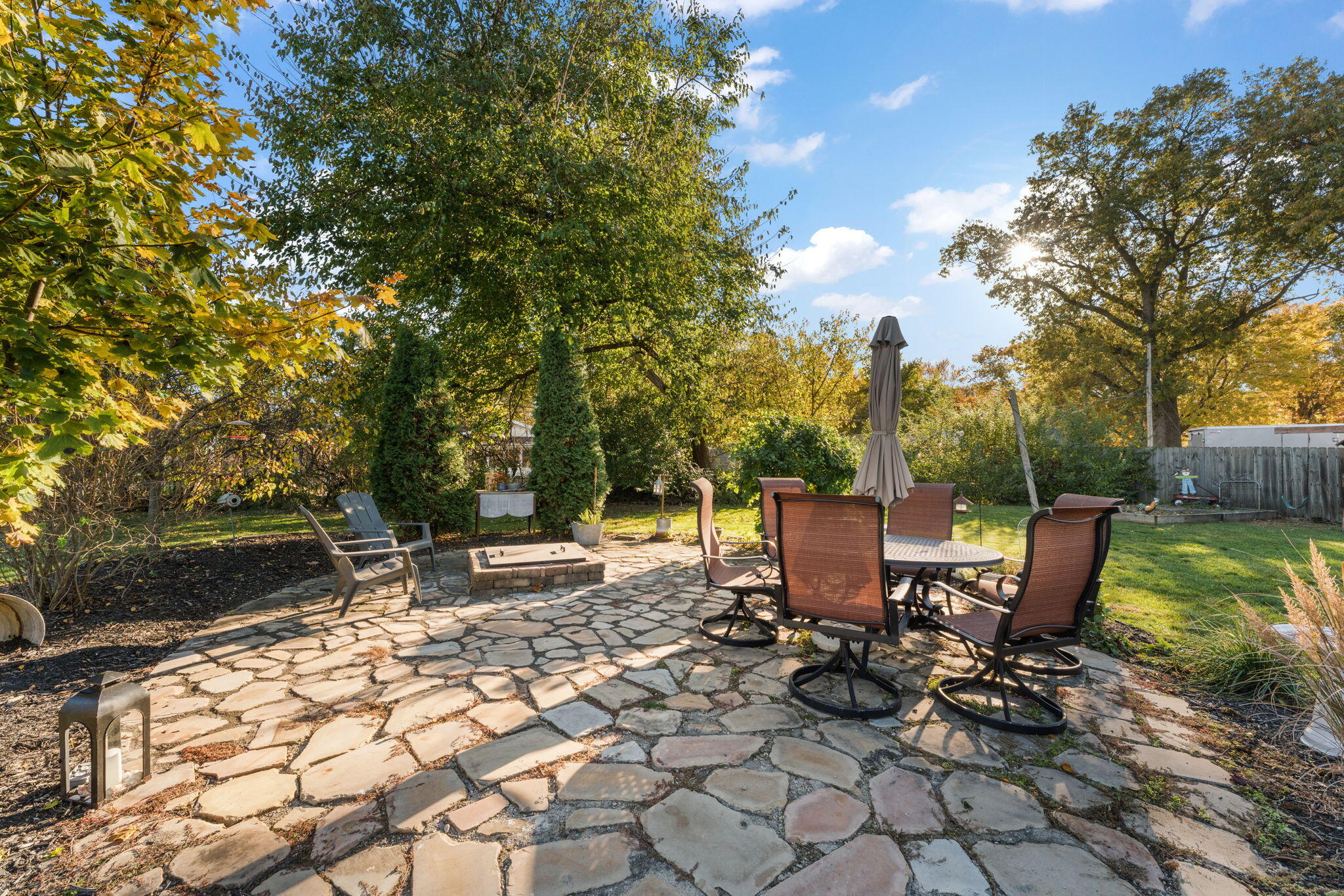 121 7th Avenue Northwest De Motte, IN 46310 - Photo 30 of 33 2048x1365