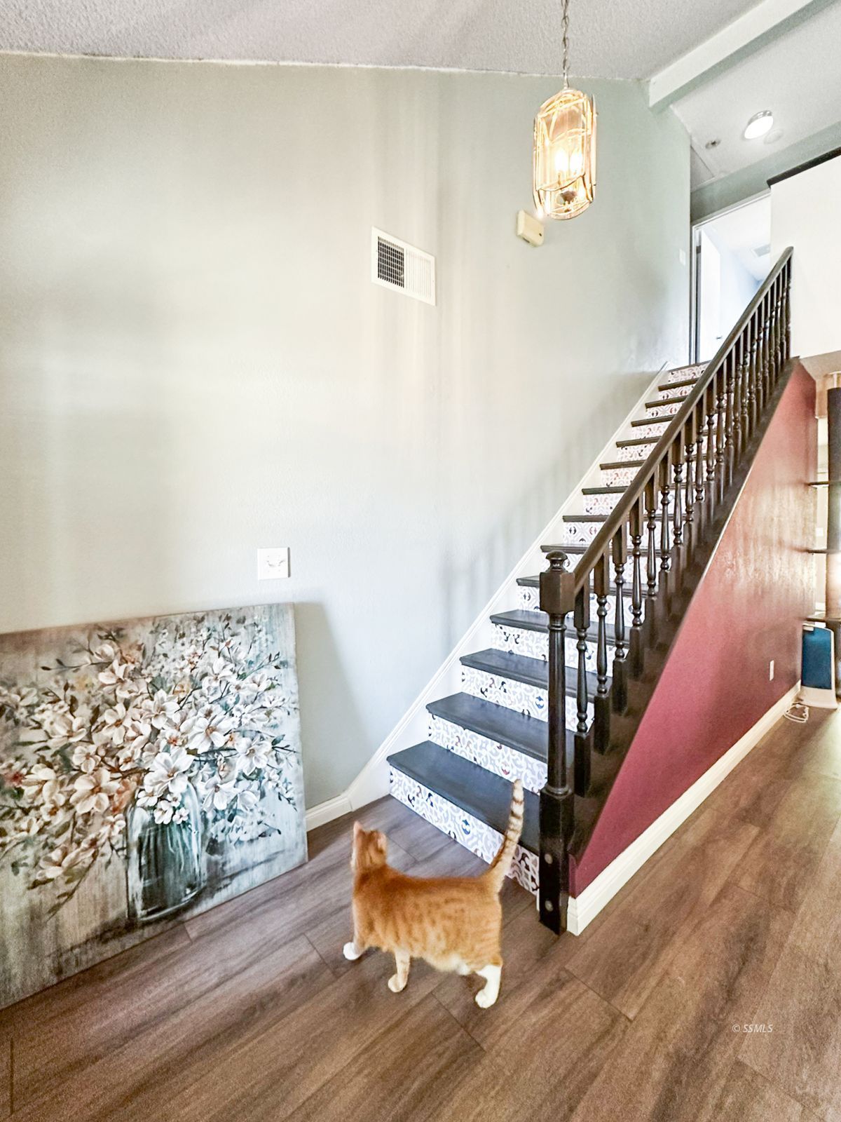 724 West Dolphin Avenue Ridgecrest, CA 93555 - Photo 11 of 50 a view of entryway with wooden floor