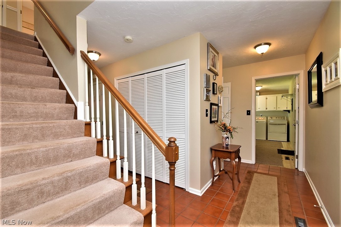 8490 Rockspring Drive Bainbridge, OH 44023 - Photo 2 of 23