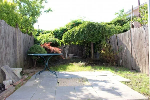 $2,350 | 1209 Palisade Avenue, Unit 1, Union City, NJ 07087