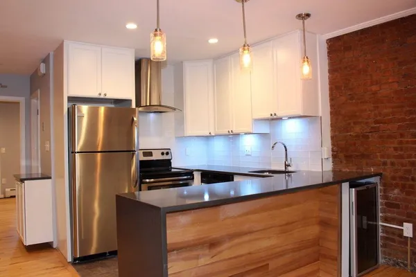 $2,350 | 1209 Palisade Avenue, Unit 1, Union City, NJ 07087