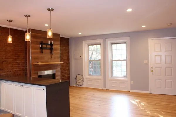 $2,350 | 1209 Palisade Avenue, Unit 1, Union City, NJ 07087