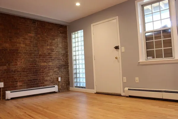 $2,350 | 1209 Palisade Avenue, Unit 1, Union City, NJ 07087