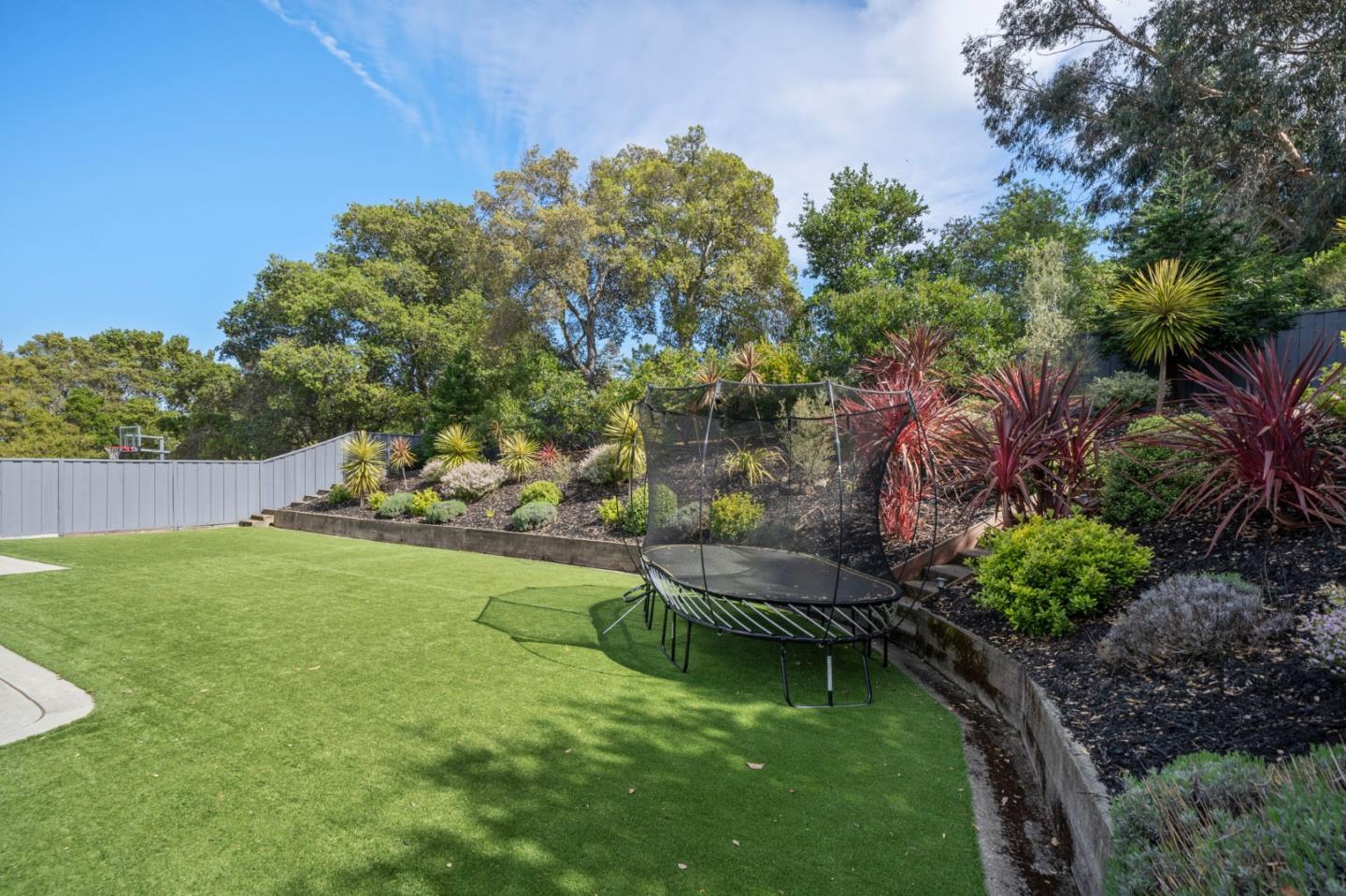 575 Darrell Road Hillsborough, CA 94010 - Photo 54 of 75