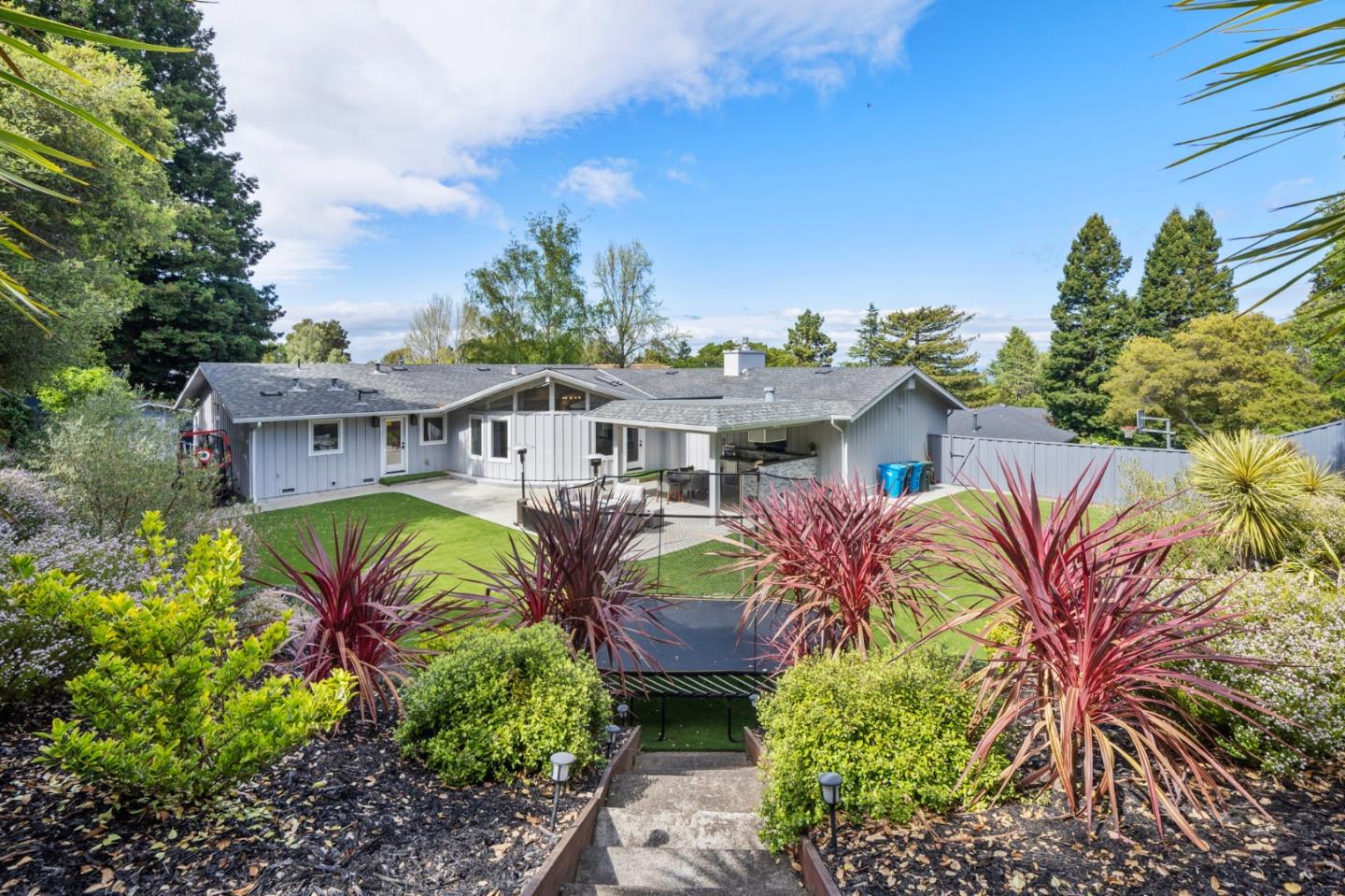 575 Darrell Road Hillsborough, CA 94010 - Photo 56 of 75