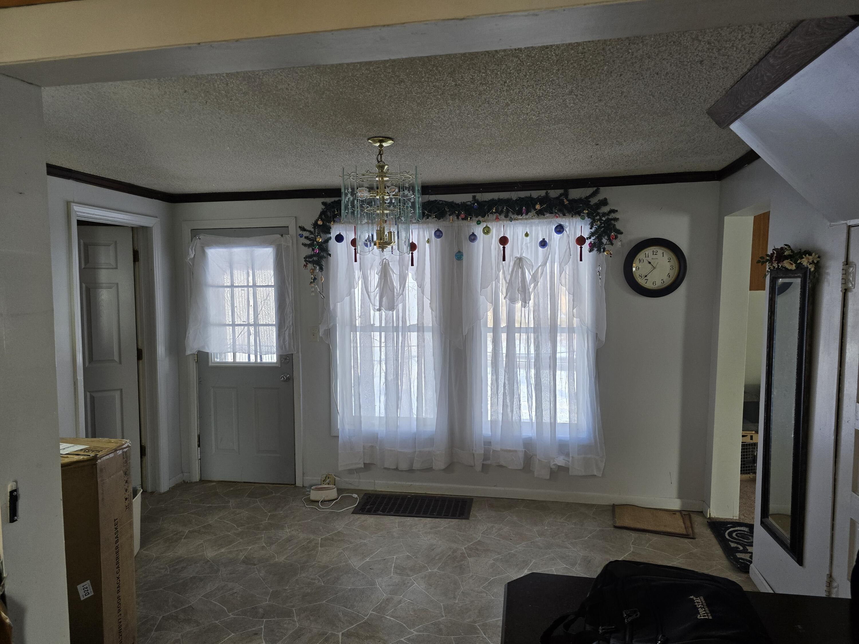 3820 11 Mile Road Northeast Rockford, MI 49341 - Photo 12 of 27 dining room