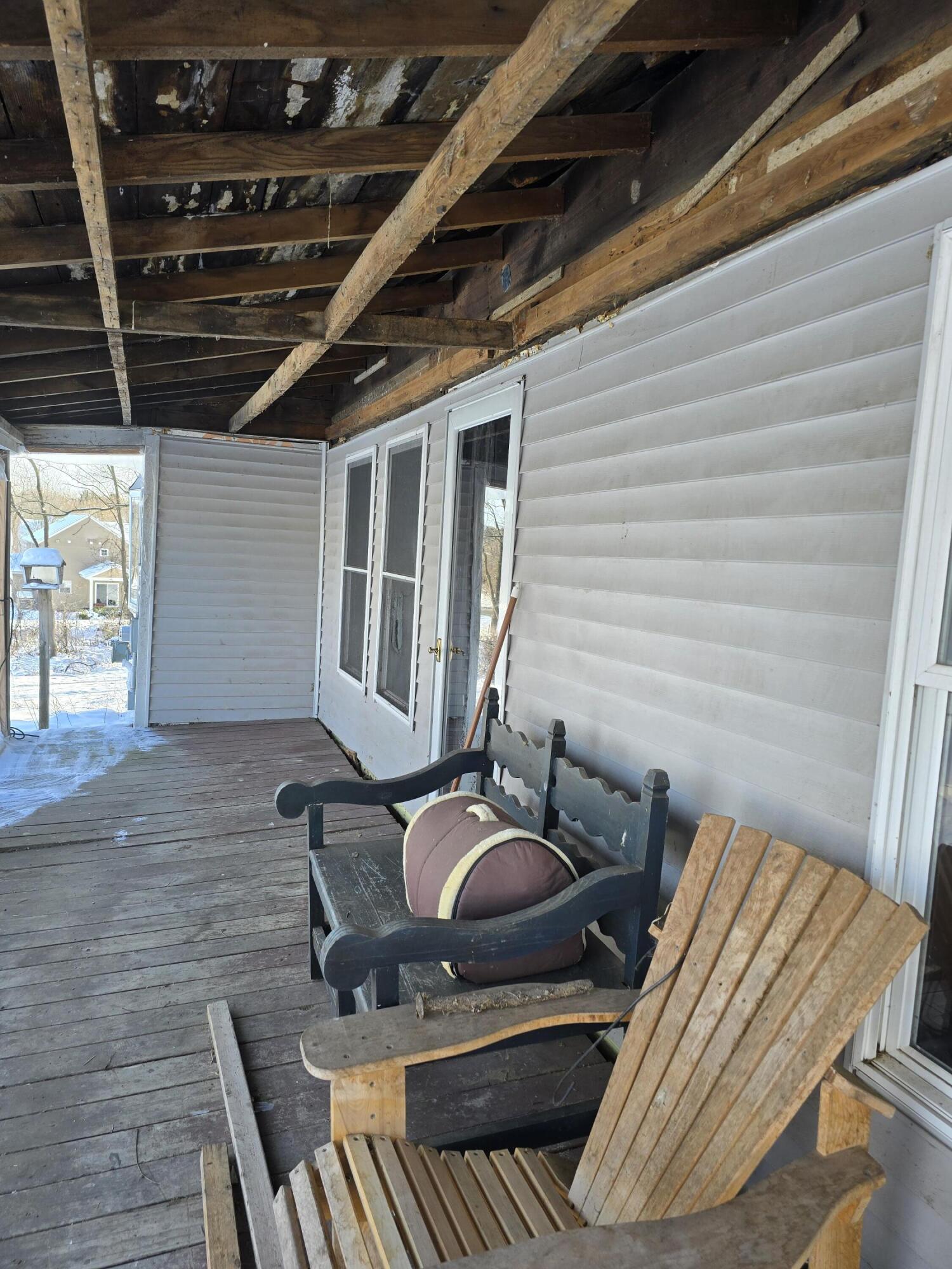 3820 11 Mile Road Northeast Rockford, MI 49341 - Photo 7 of 27 front porch