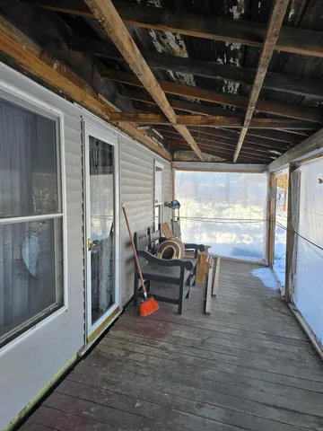 $250,000 | 3820 11 Mile Road Northeast, Rockford, MI 49341