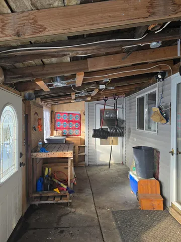 $250,000 | 3820 11 Mile Road Northeast, Rockford, MI 49341