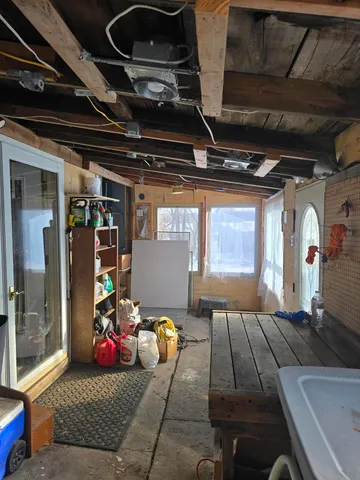 $250,000 | 3820 11 Mile Road Northeast, Rockford, MI 49341