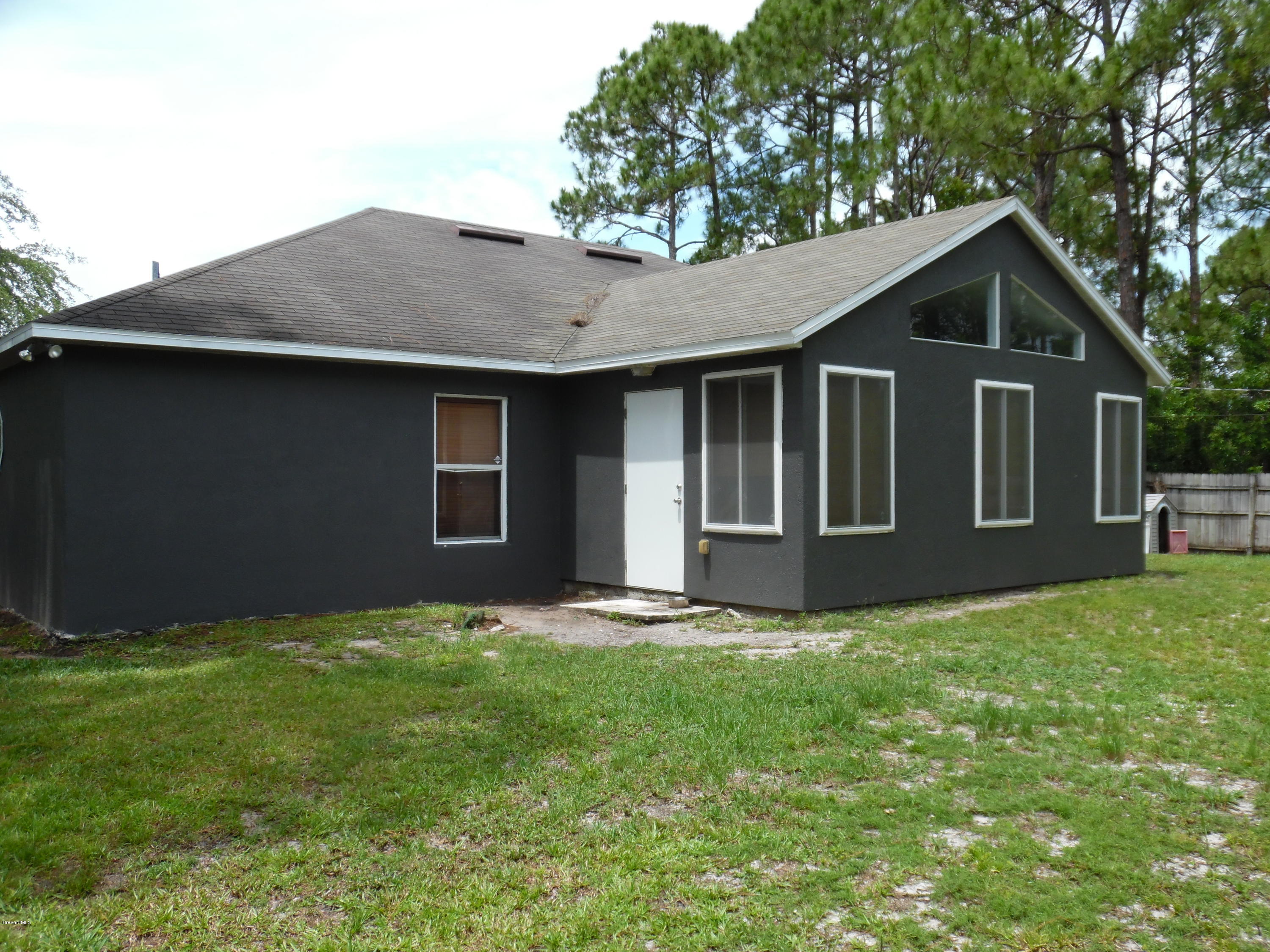 2211 Angel Road Palm Bay, FL 32909 - Photo 4 of 24 015
