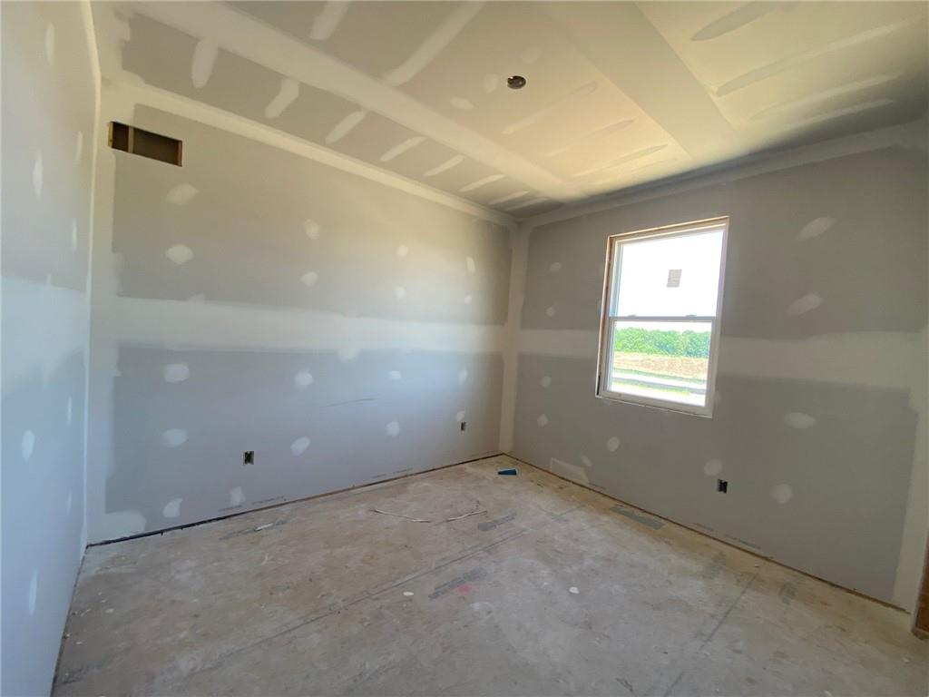 19324 Mahaffie Street Spring Hill, KS 66083 - Photo 5 of 53
