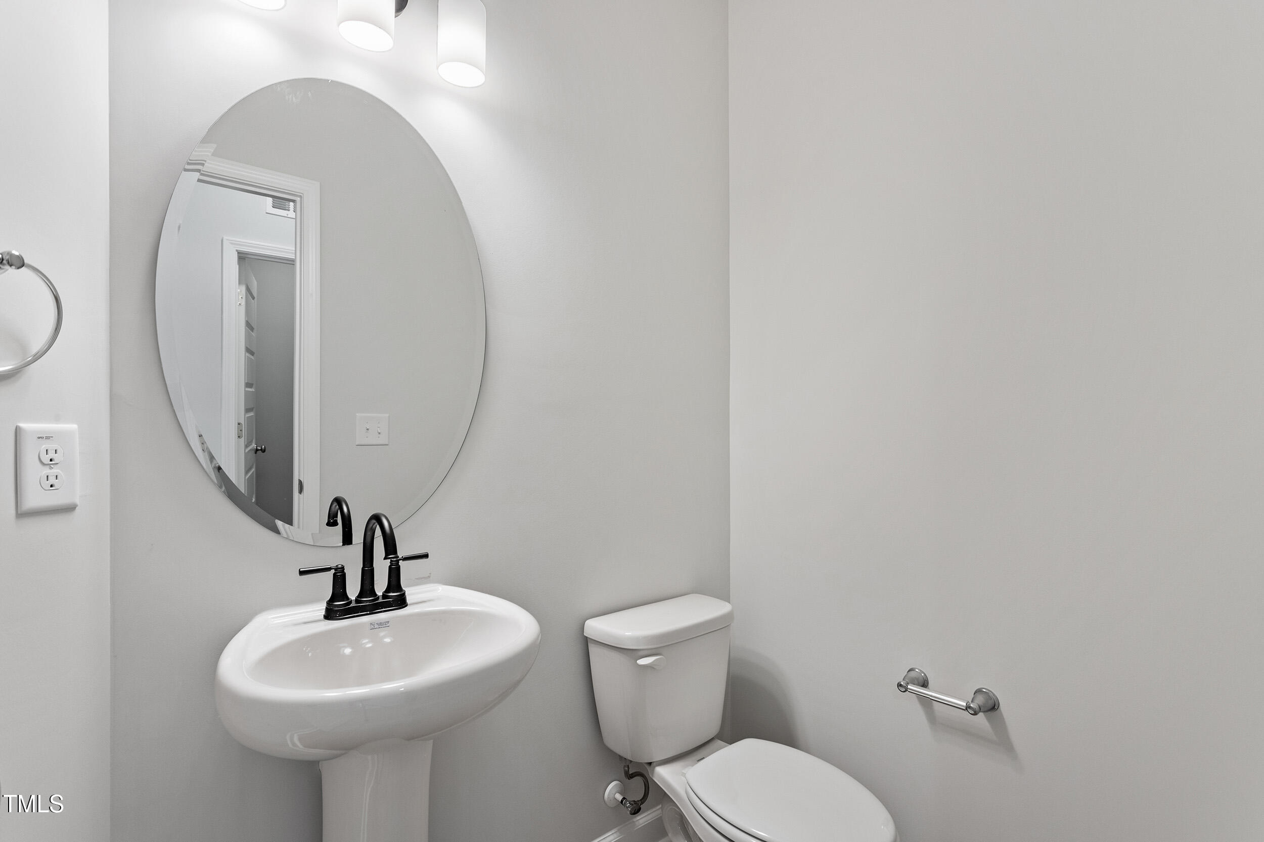 219 Augusta Pond Way, Unit 157 Raleigh, NC 27603 - Photo 17 of 39 FMWeb16