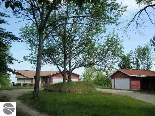 4714 Town Line Road Williamsburg, MI 49690 - Photo 2 of 15 1706422-1.JPG