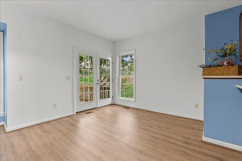 $669,000 | 671 Burnside Terrace Southeast, Leesburg, VA 20175