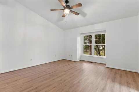 $669,000 | 671 Burnside Terrace Southeast, Leesburg, VA 20175