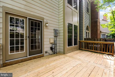 $669,000 | 671 Burnside Terrace Southeast, Leesburg, VA 20175