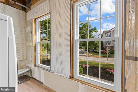 $669,000 | 671 Burnside Terrace Southeast, Leesburg, VA 20175
