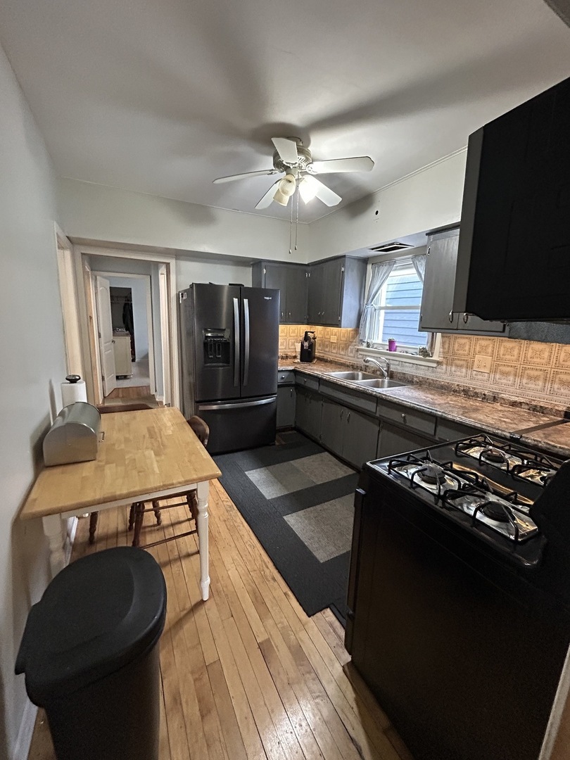 2005 Darrow Avenue Evanston, IL 60201 - Photo 11 of 26