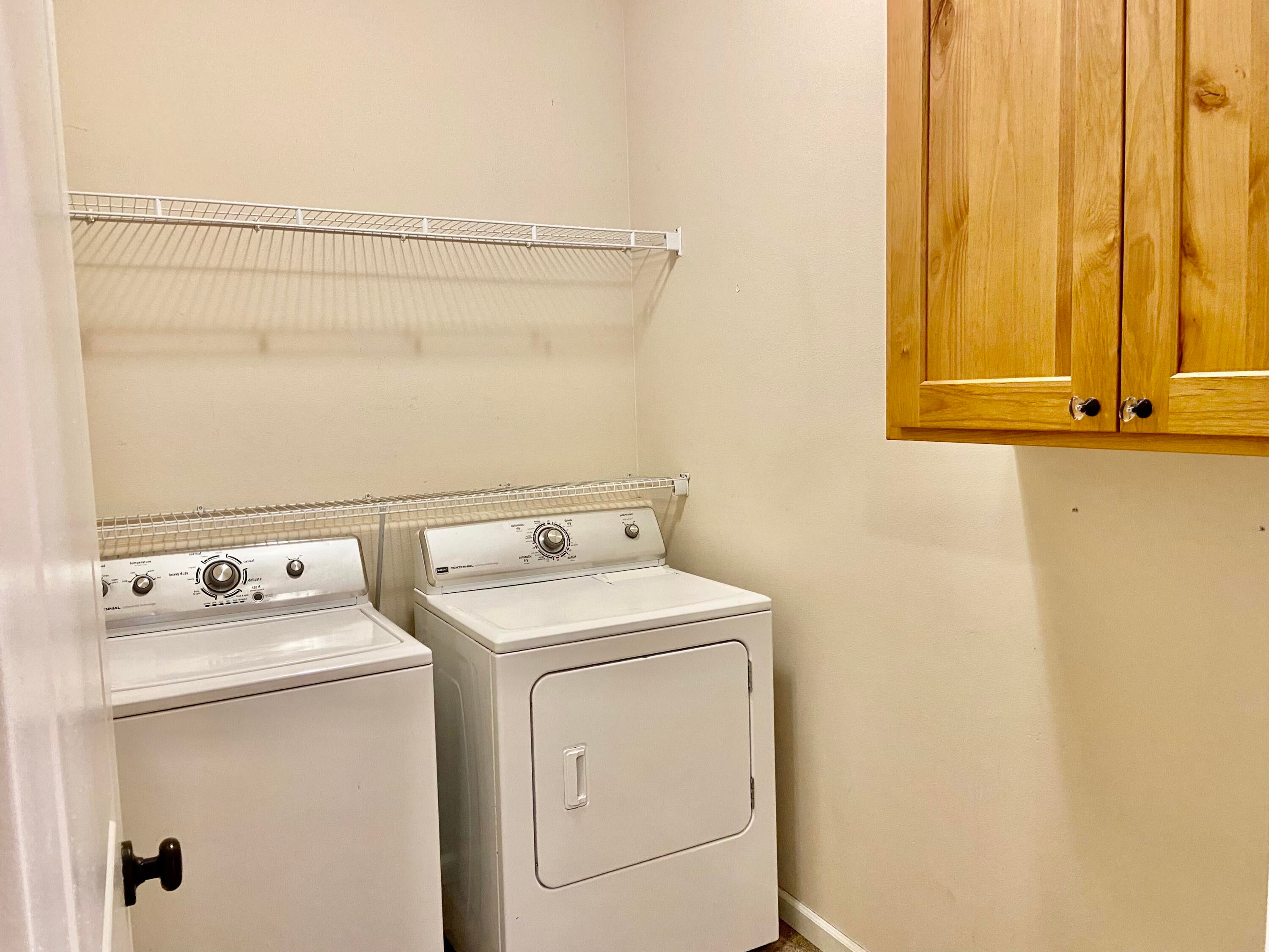 3191 Yellow Ribbon Drive Bend, OR 97701 - Photo 15 of 19 Utility room