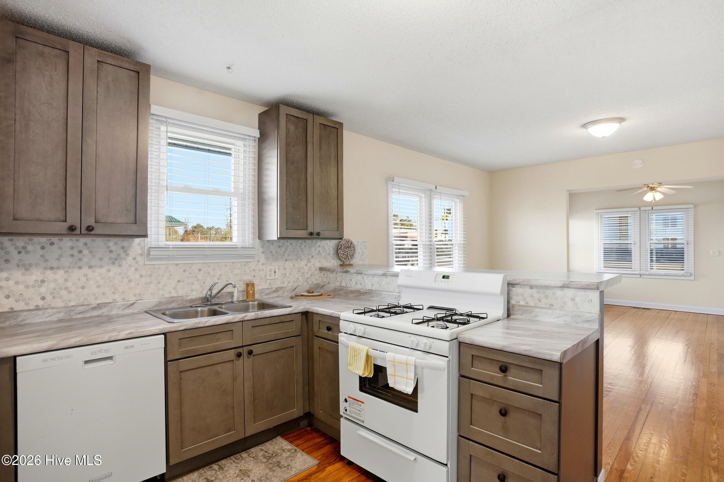 3908 Carolina Beach Road Wilmington, NC 28412 - Photo 18 of 33 12_3908_carolinabeachrd_00012
