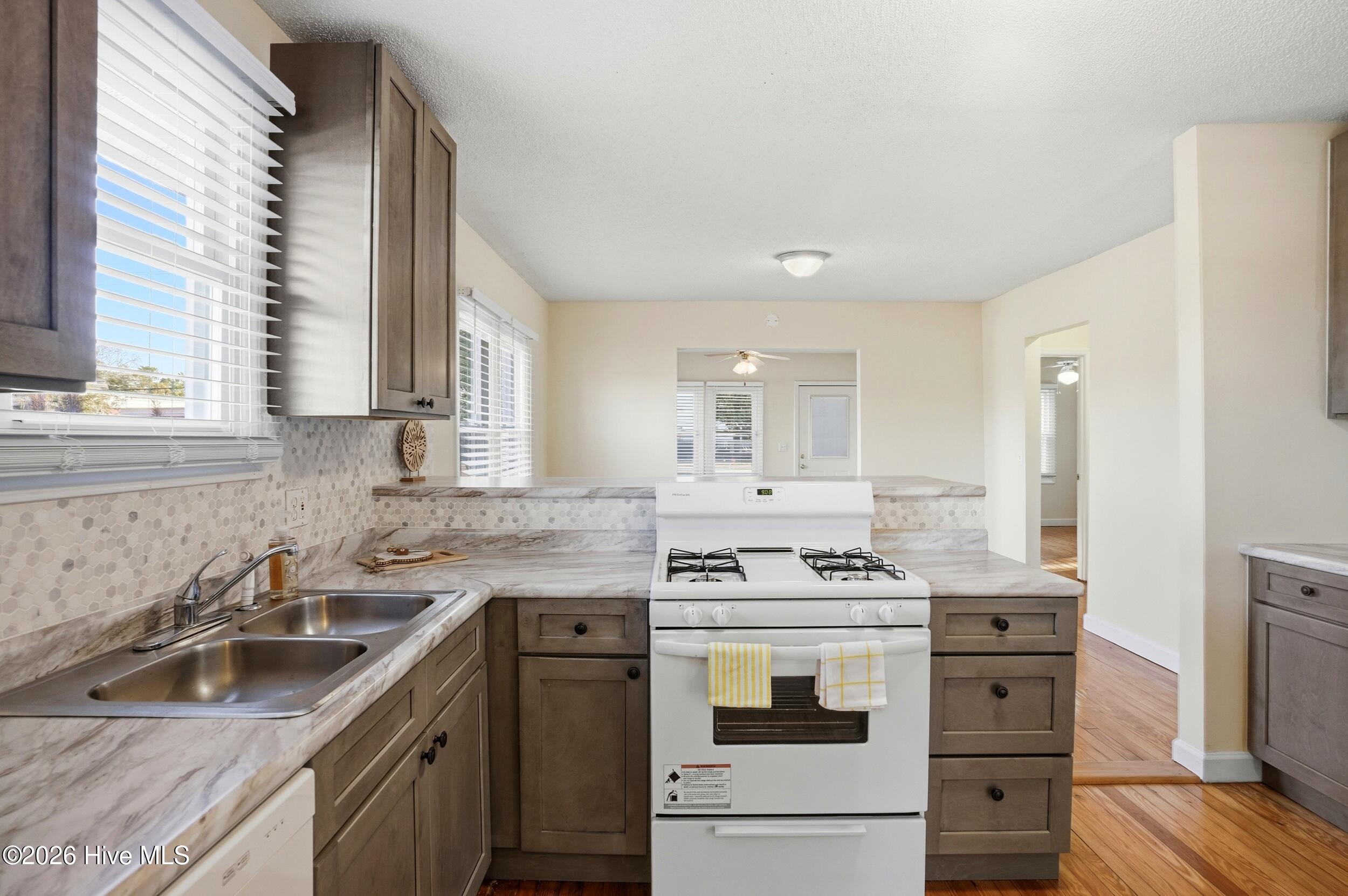 3908 Carolina Beach Road Wilmington, NC 28412 - Photo 19 of 33 10_3908_carolinabeachrd_00010