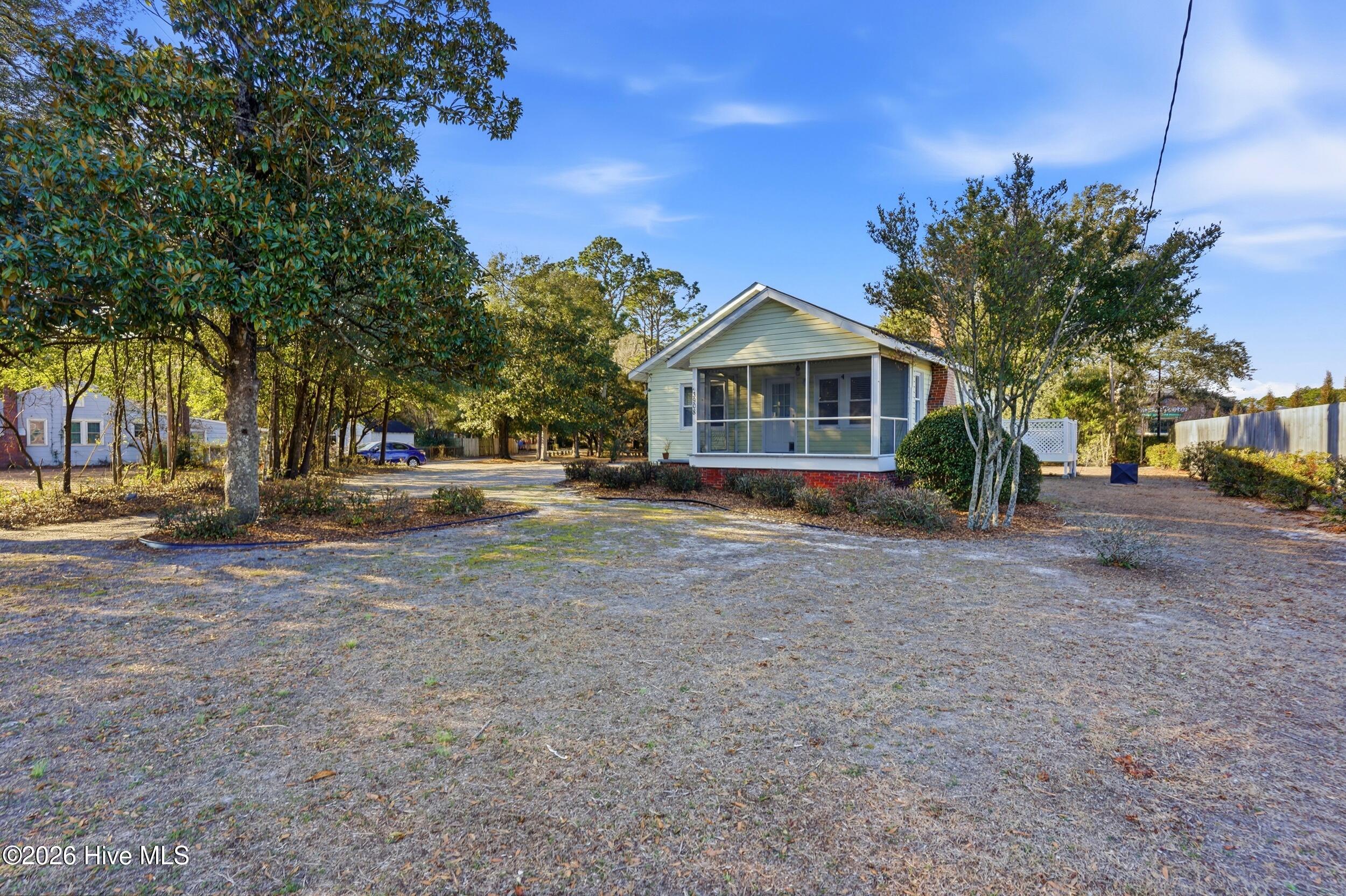 3_3908_carolinabeachrd_0003
