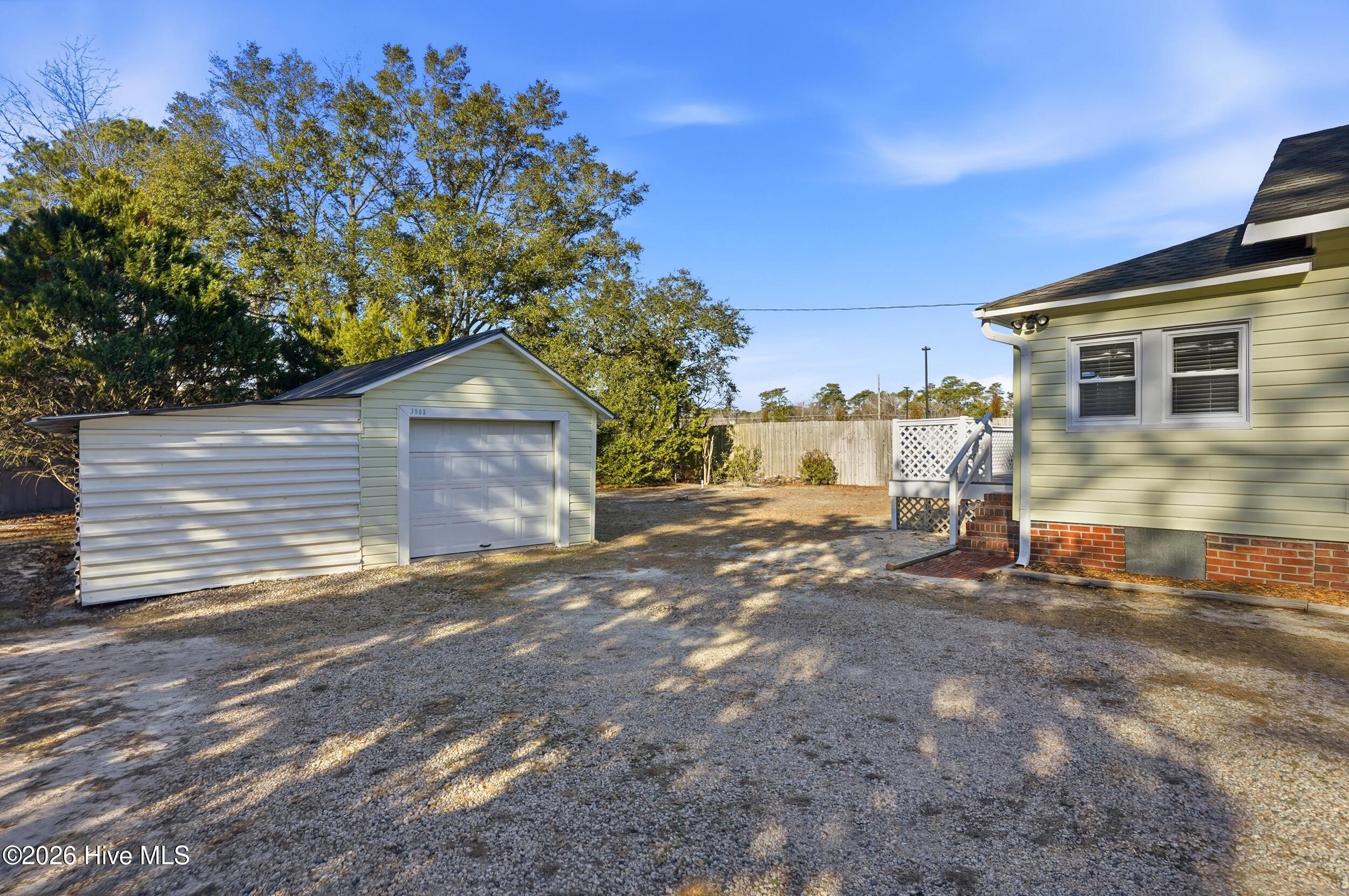 3908 Carolina Beach Road Wilmington, NC 28412 - Photo 6 of 33 29_3908_carolinabeachrd_00029