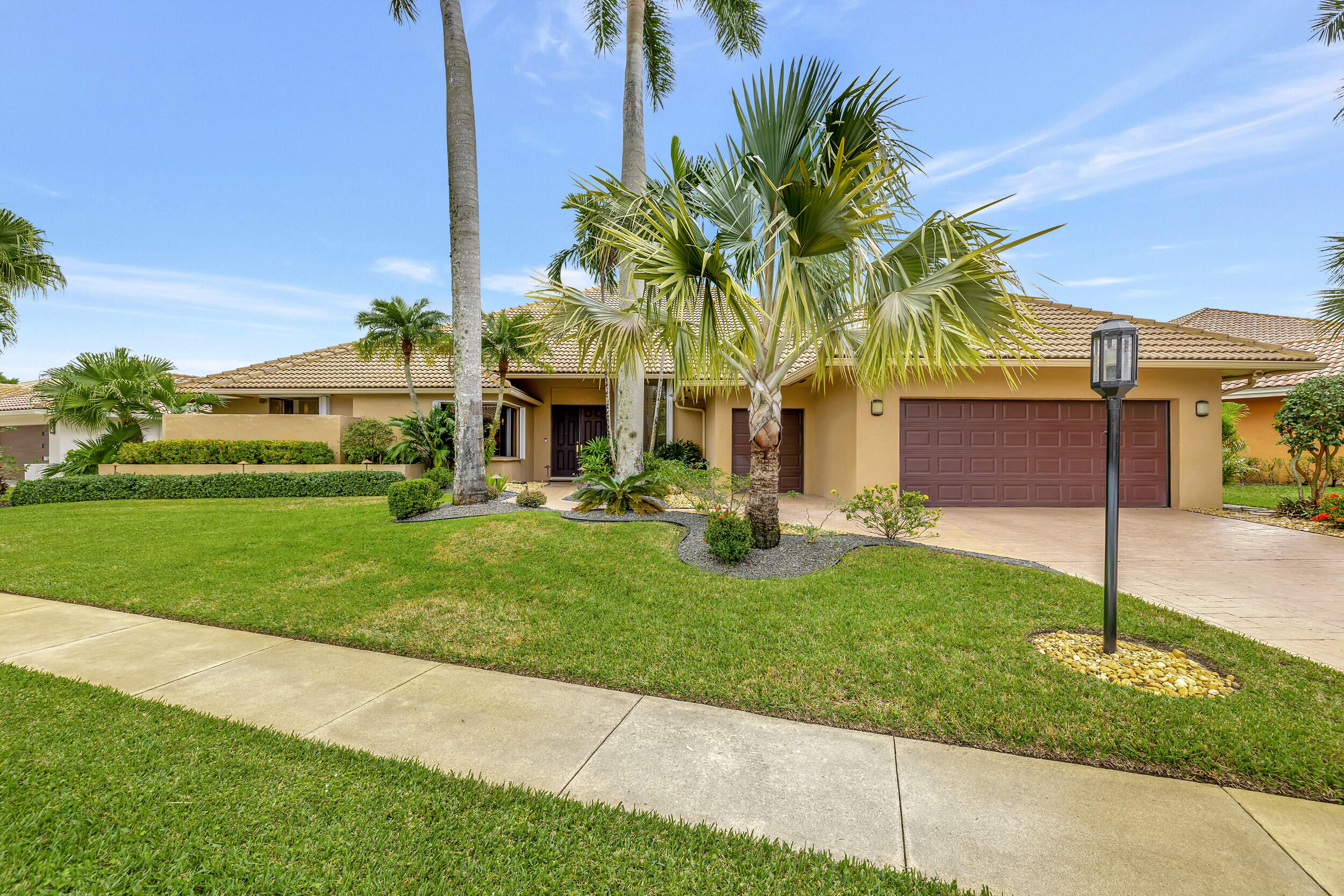 10690 Stonebridge Boulevard Boca Raton, FL 33498 - Photo 2 of 65 02_5z3a4417
