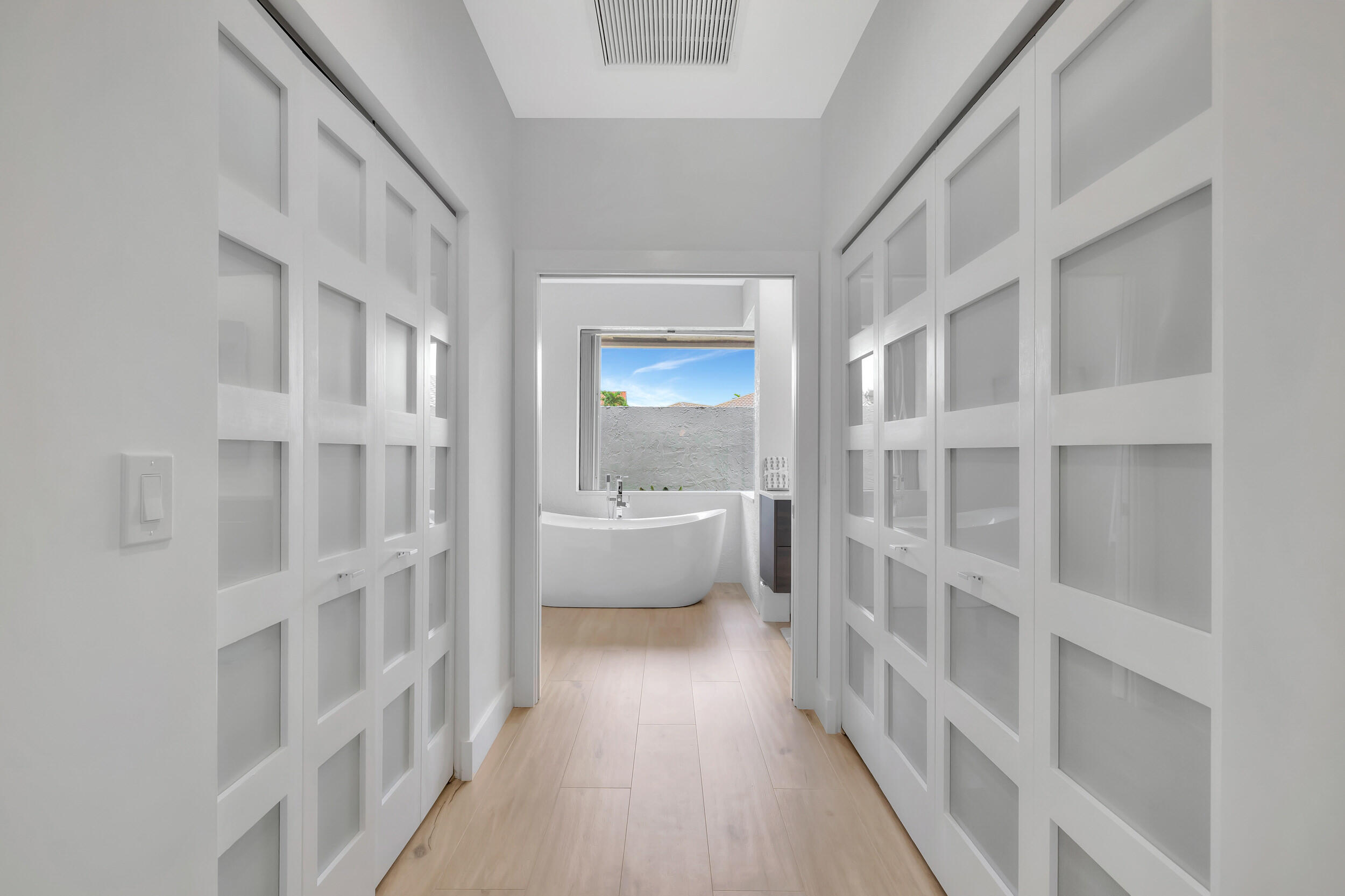 10690 Stonebridge Boulevard Boca Raton, FL 33498 - Photo 8 of 65 08_5z3a4444