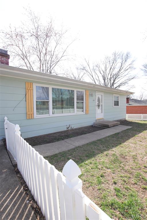 128 Highway 100 Hermann, MO 65041 - Photo 3 of 28