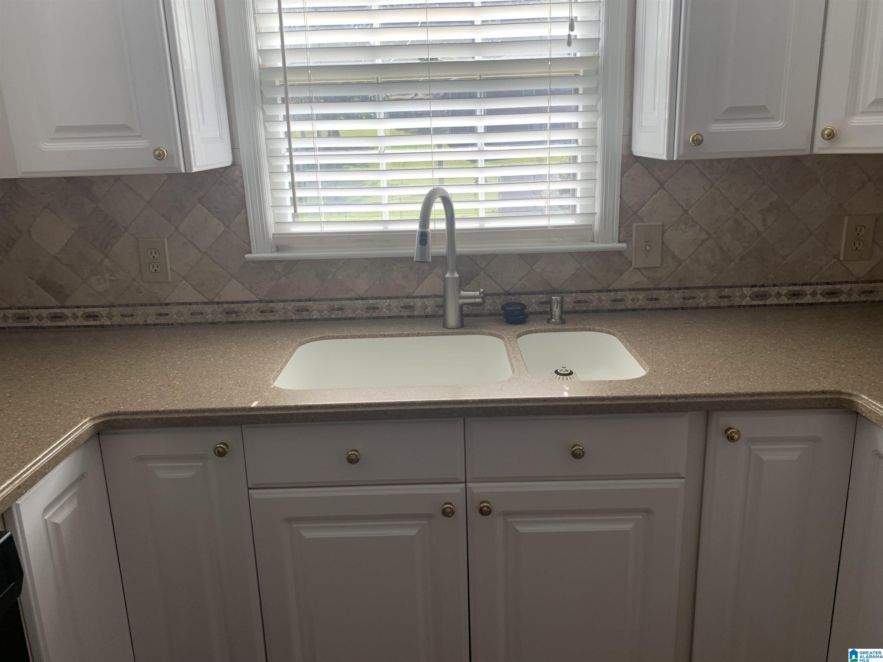 1122 Tina Circle Bessemer, AL 35022 - Photo 8 of 27