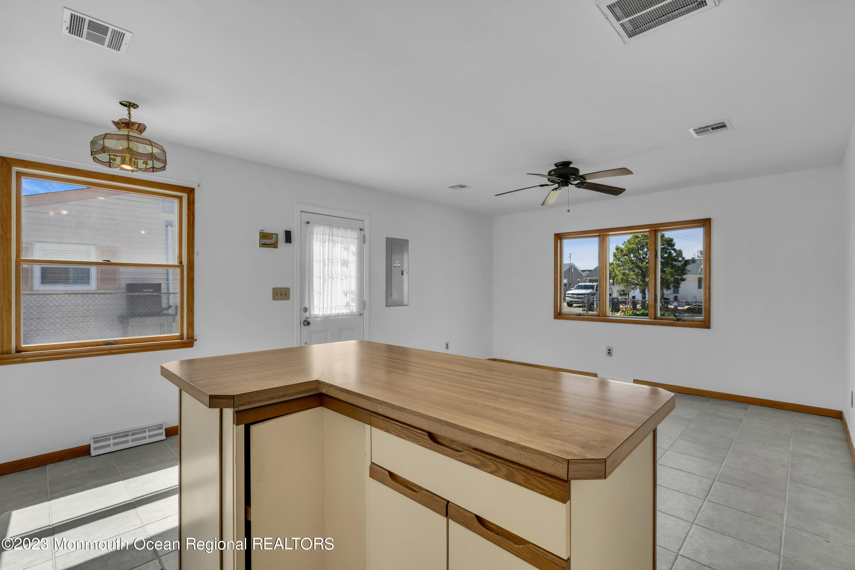 114 Bloomfield Road Barnegat, NJ 08005 - Photo 18 of 56 019_dsc01251