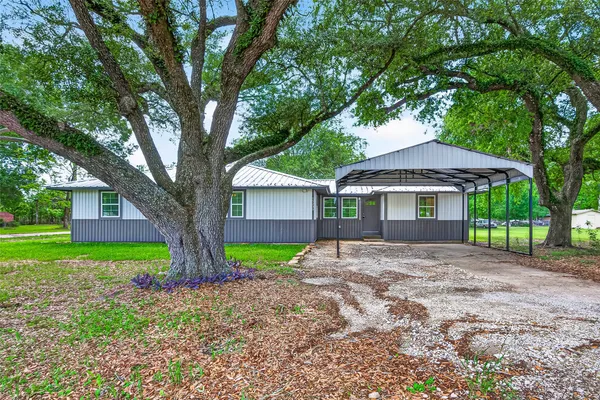 $2,100 | 15230 Highway 36, Needville, TX 77461