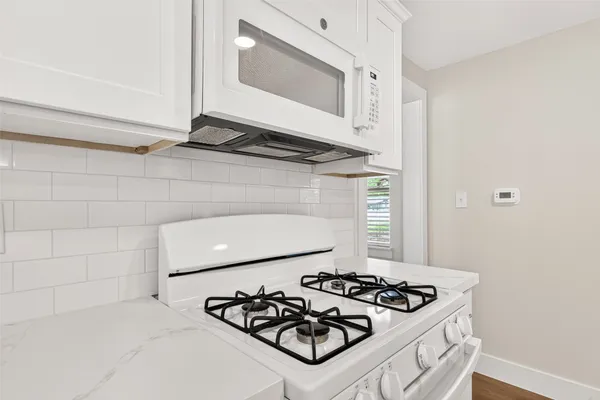 $2,100 | 15230 Highway 36, Needville, TX 77461