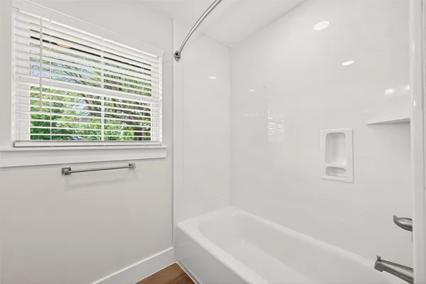 $2,100 | 15230 Highway 36, Needville, TX 77461