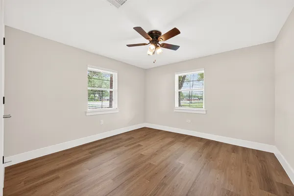 $2,100 | 15230 Highway 36, Needville, TX 77461
