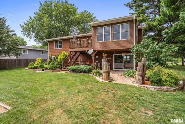 $370,000 | 25622 1st Avenue North, Hillsdale, IL 61257