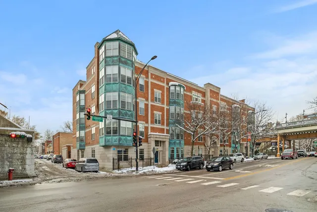 $475,000 | 1801 West Addison Street, Unit 1E, Chicago, IL 60613
