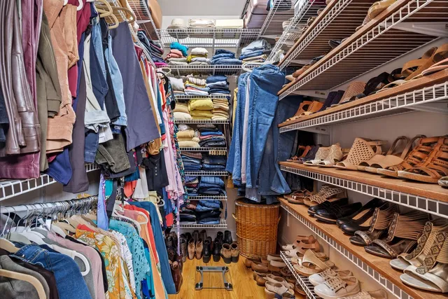 $475,000 | 1801 West Addison Street, Unit 1E, Chicago, IL 60613