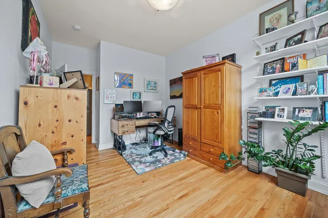 $475,000 | 1801 West Addison Street, Unit 1E, Chicago, IL 60613