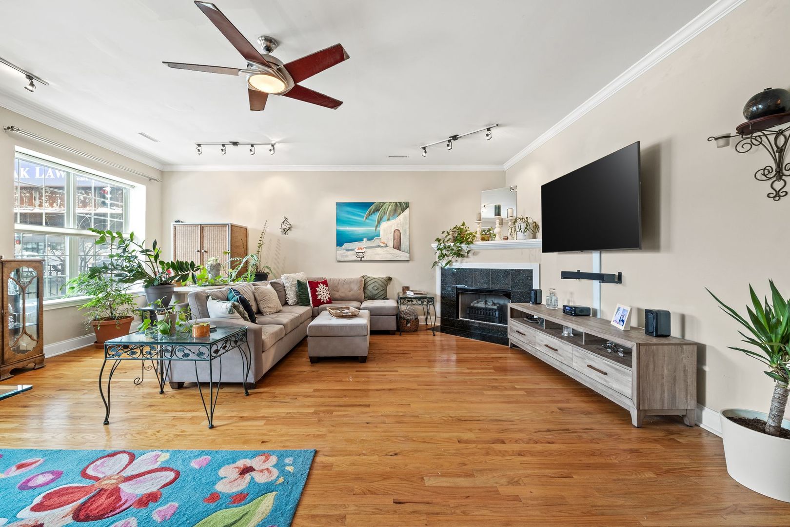 1801 West Addison Street, Unit 1E Chicago, IL 60613 - Photo 3 of 22