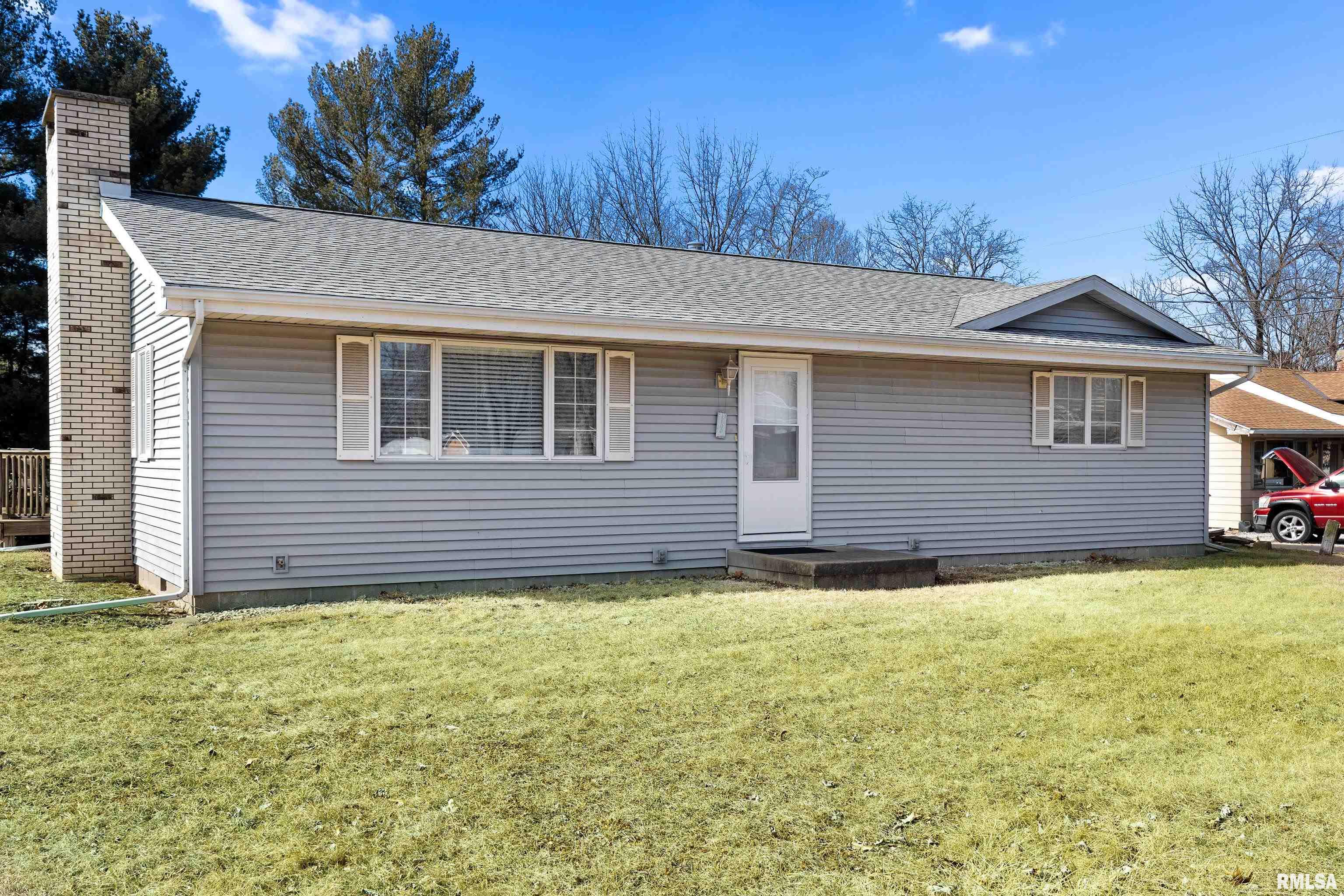 1100 Springfield Road East Peoria, IL 61611 - Photo 2 of 36 Gallery Image 2
