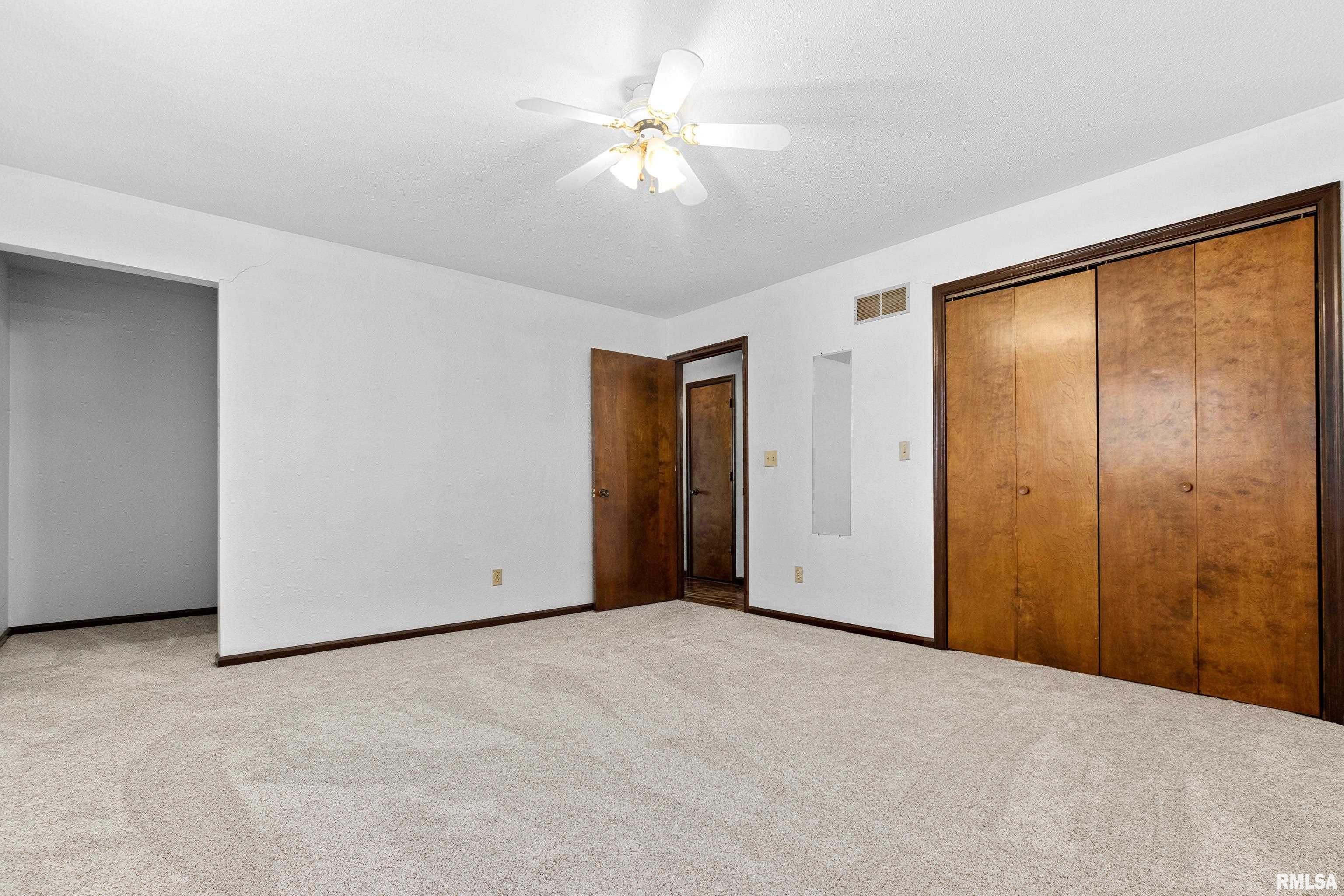 1100 Springfield Road East Peoria, IL 61611 - Photo 26 of 36 Gallery Image 26