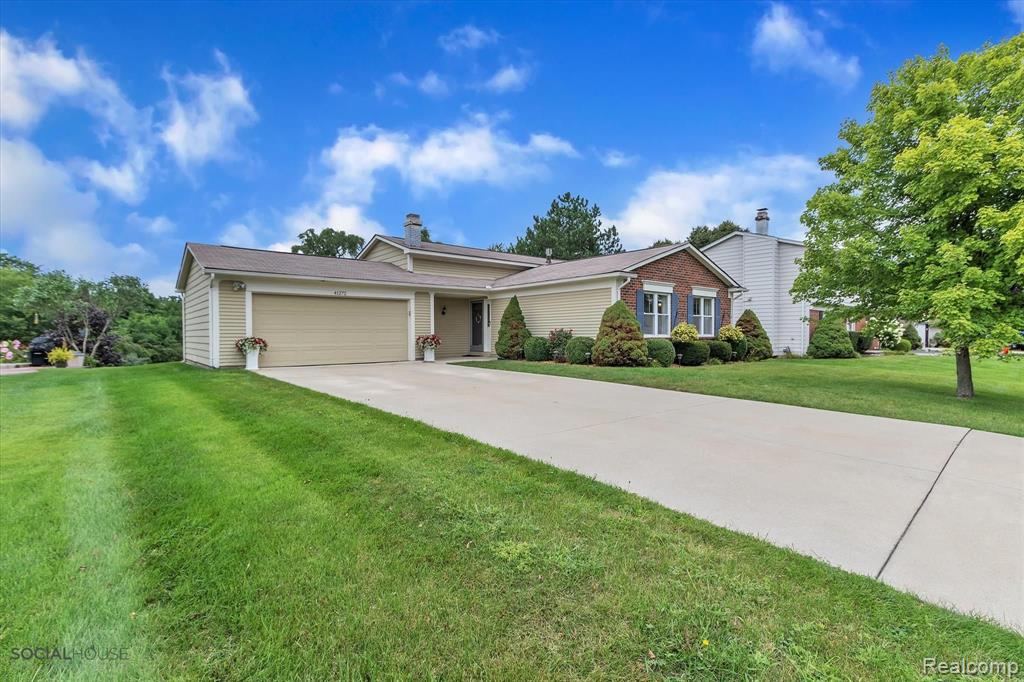 41272 Village Lake Road Novi, MI 48375 - Photo 2 of 56