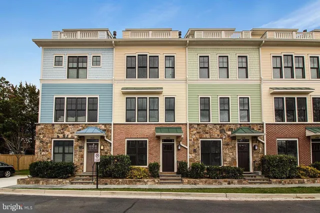 $3,800 | 2132 North Tazewell Court, Arlington, VA 22207