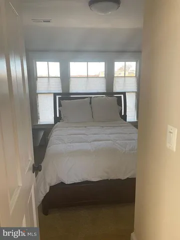 $3,800 | 2132 North Tazewell Court, Arlington, VA 22207